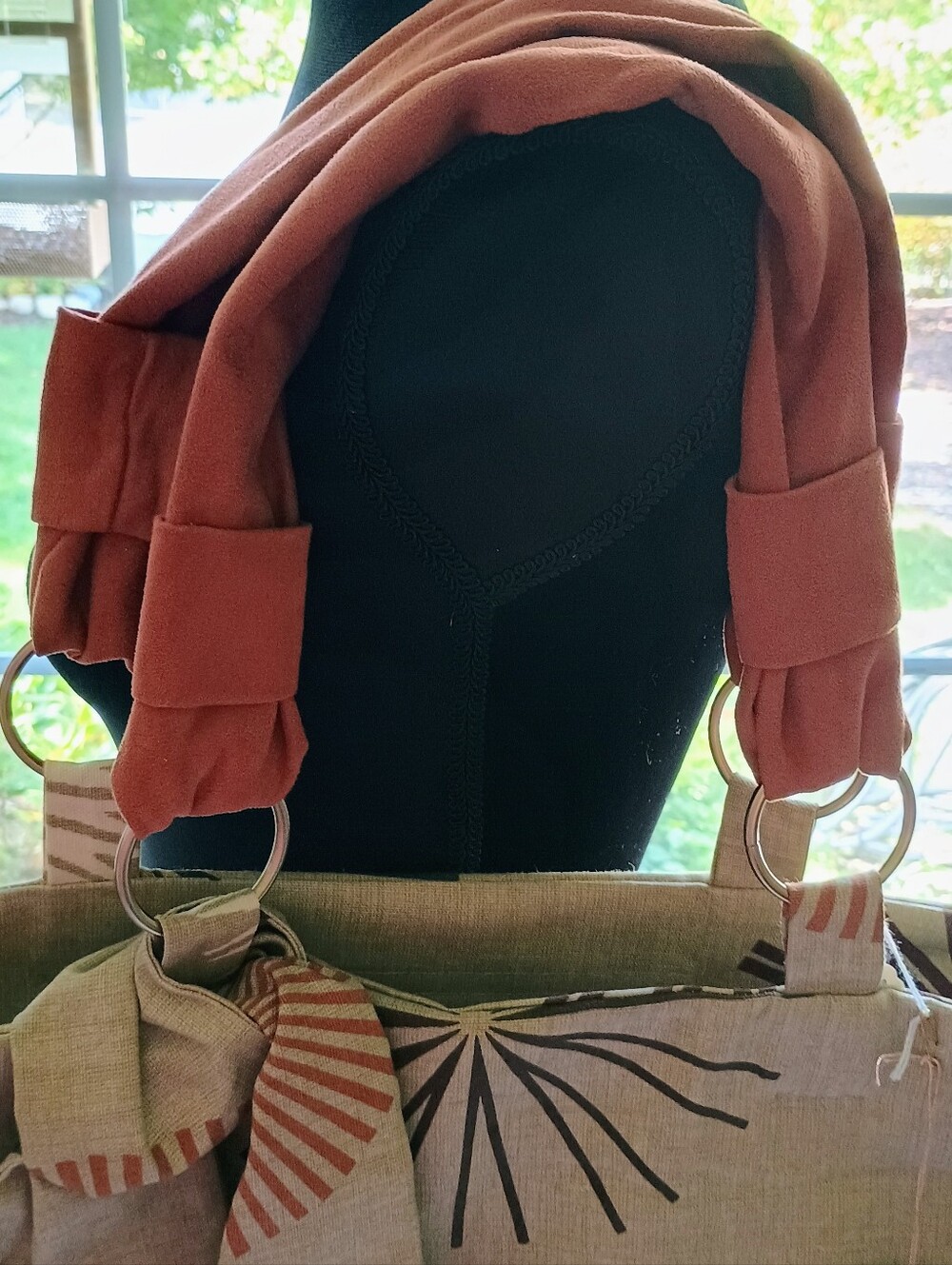 NWT Beautiful Fall Tote - Picture 5 of 8